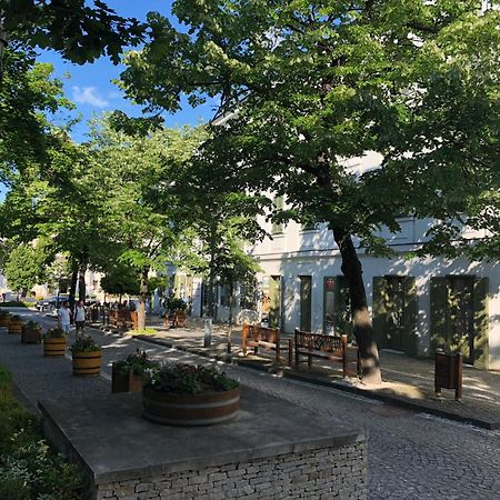 Postel Hostel Balatonfured Exterior photo